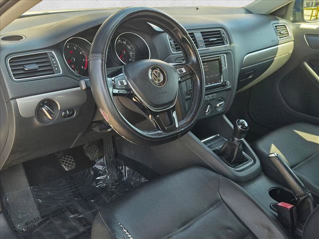 Used 2017 Volkswagen Jetta SE FWD image 10