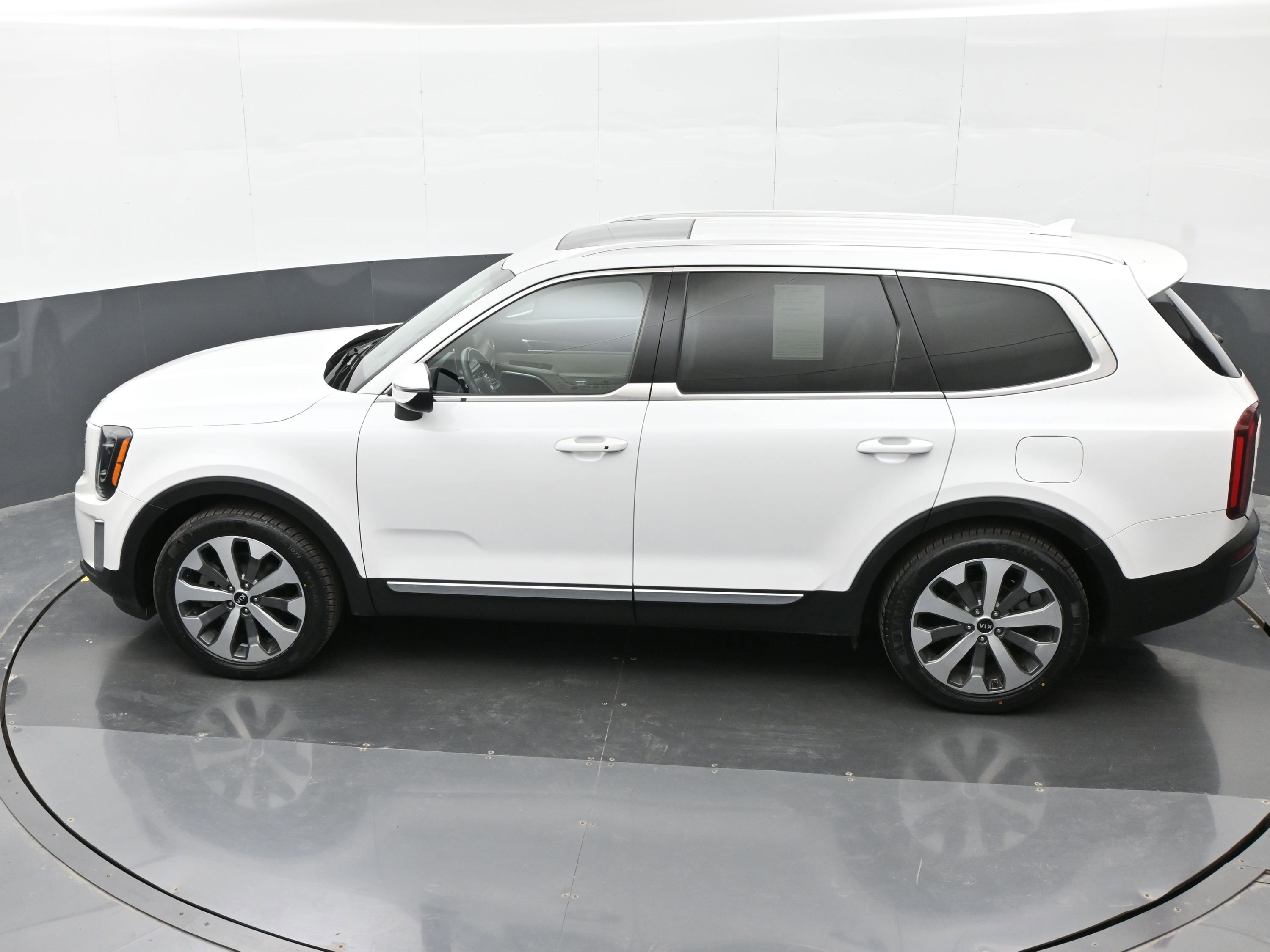 Used 2020 Kia Telluride EX w/ EX Premium Package AWD/4WD image 38