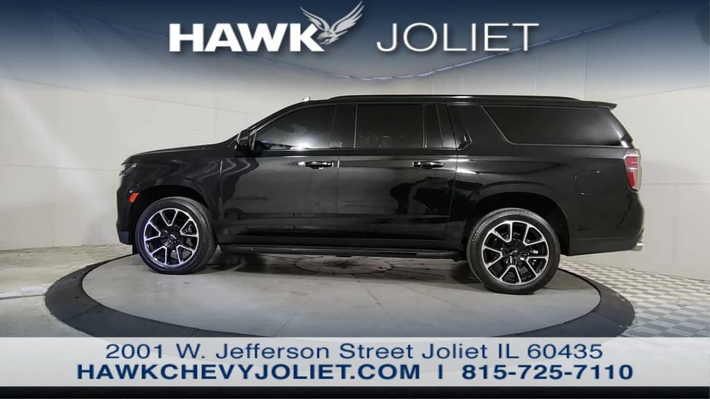 Used 2023 Chevrolet Suburban RST w/ Sport Performance Package AWD/4WD image 5