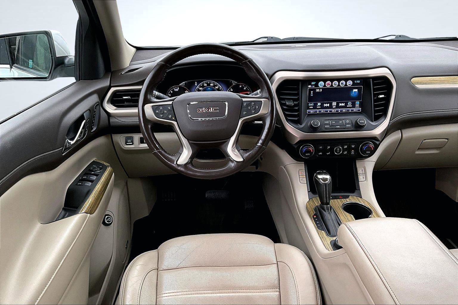 Used 2019 GMC Acadia Denali w/ Technology Package image 5