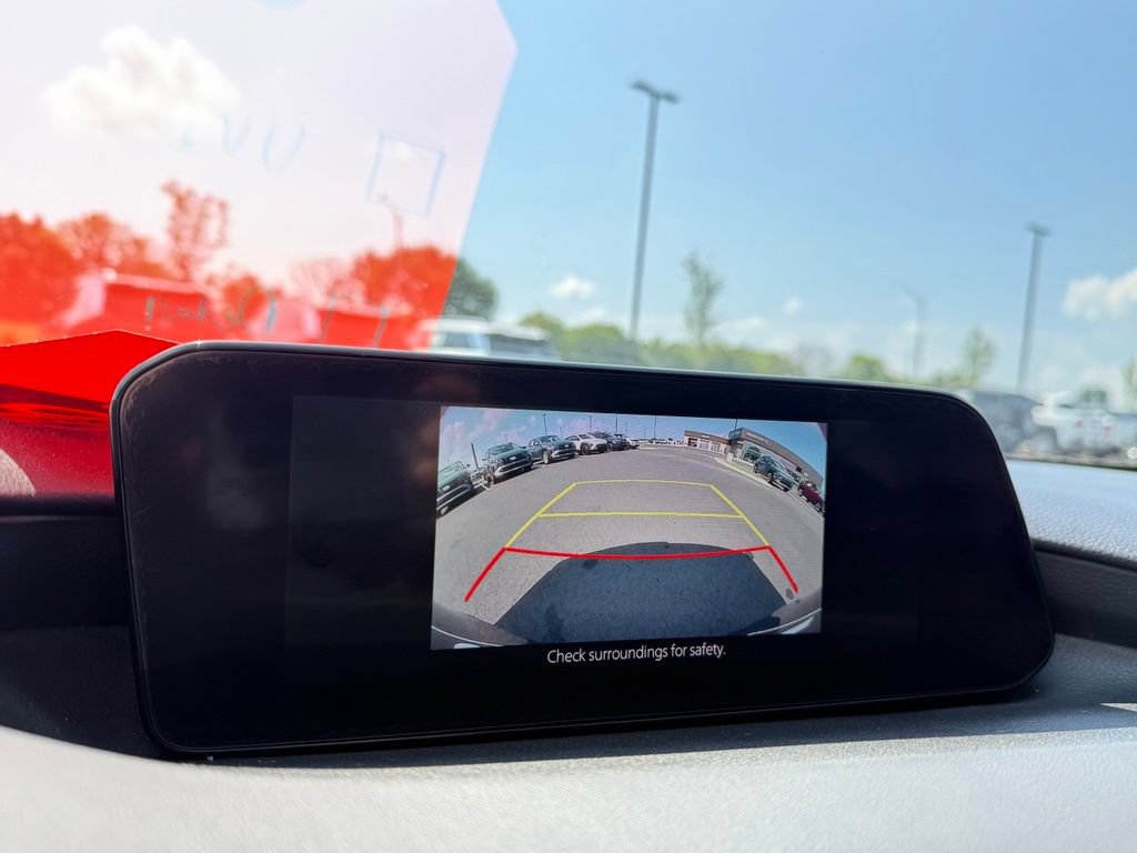 Used 2019 MAZDA MAZDA3 Hatchback FWD image 16