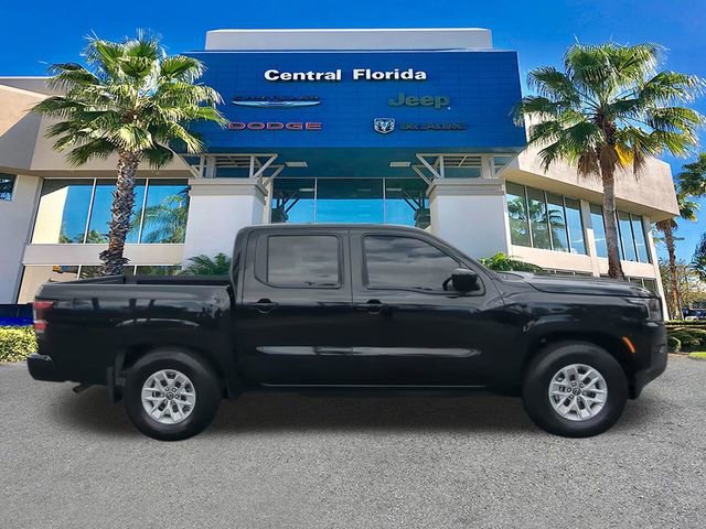 Used 2024 Nissan Frontier SV image 4