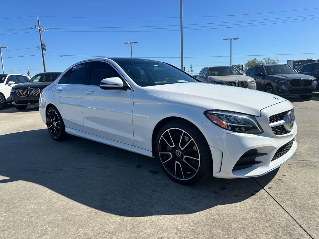 Used 2020 Mercedes-Benz C 300 4MATIC Sedan image 3