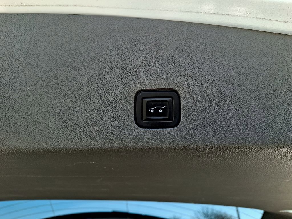 Used 2020 Cadillac XT6 Premium Luxury image 32