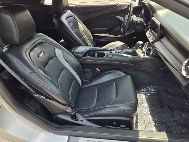 Used 2019 Chevrolet Camaro SS RWD image 21