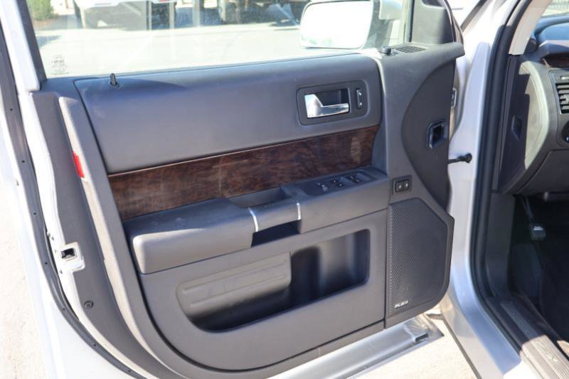 Used 2017 Ford Flex Limited image 13