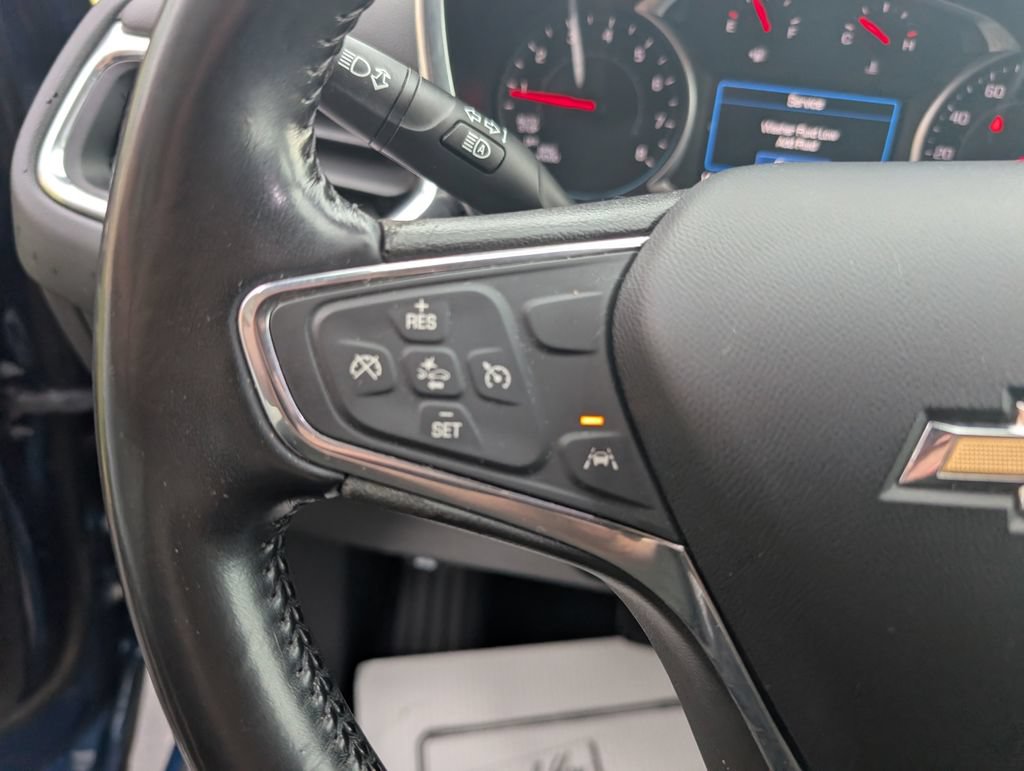 Used 2020 Chevrolet Equinox LT w/ Driver Convenience Package AWD/4WD image 16