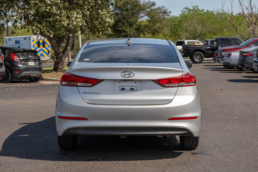 Used 2017 Hyundai Elantra Value Edition image 4