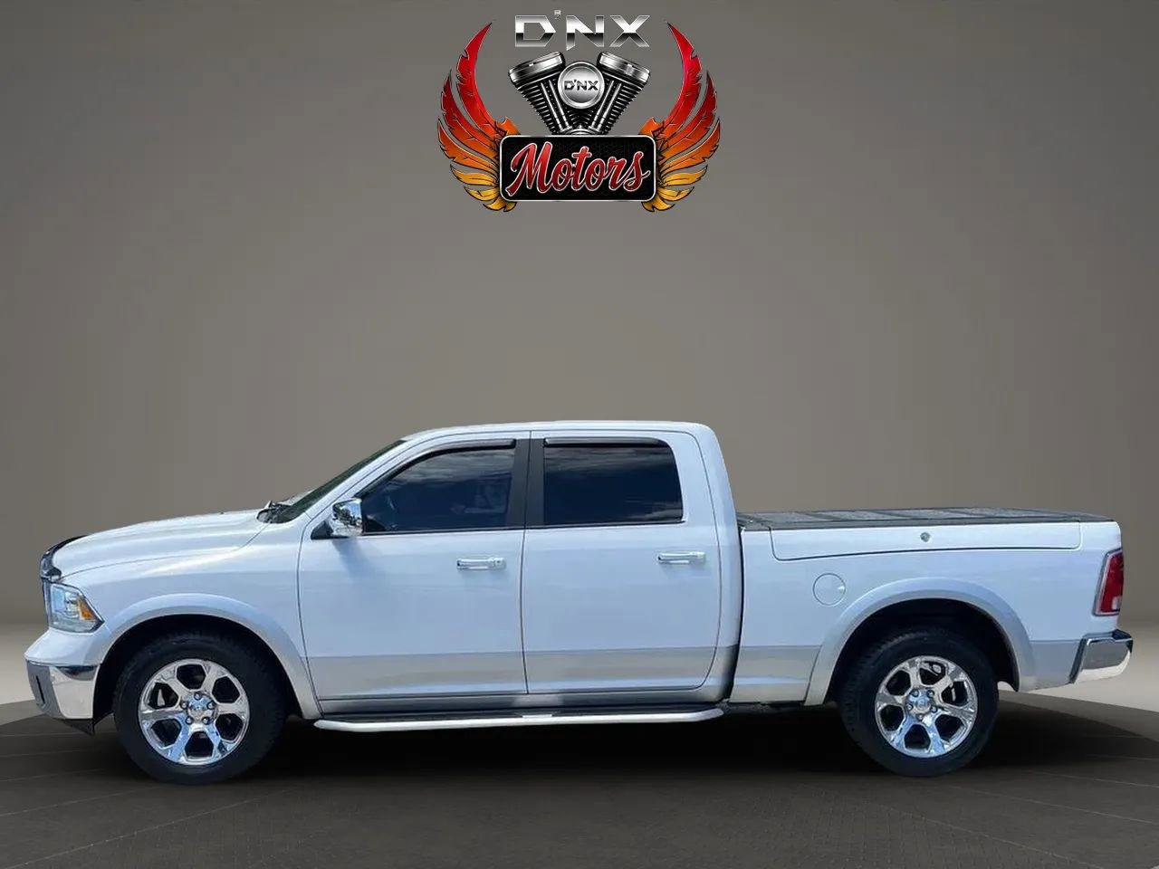 Used 2014 RAM 1500 Laramie w/ Convenience Group AWD/4WD image 6