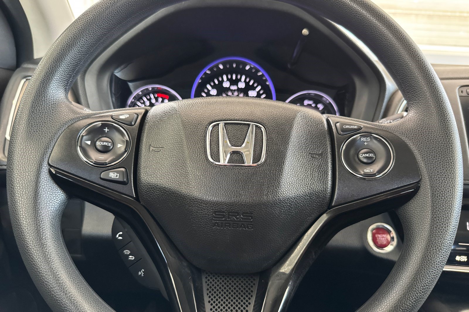 Used 2018 Honda HR-V EX image 29