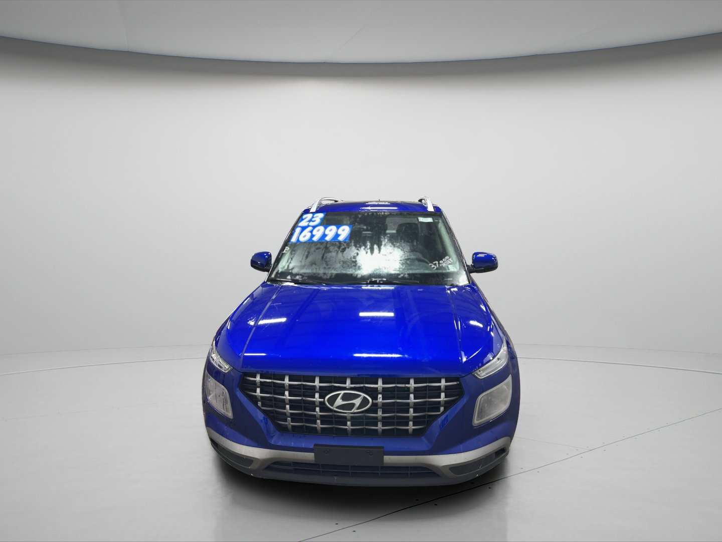 Used 2023 Hyundai Venue SEL w/ Cargo Package FWD image 6