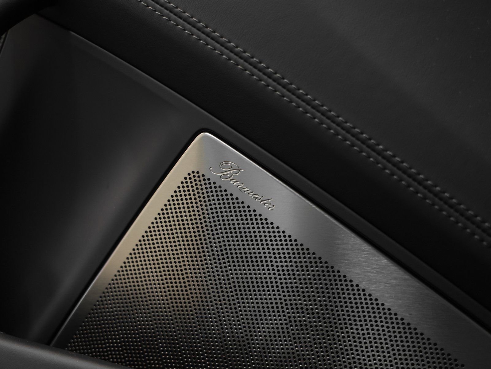 Certified 2025 Porsche 911 Turbo image 74