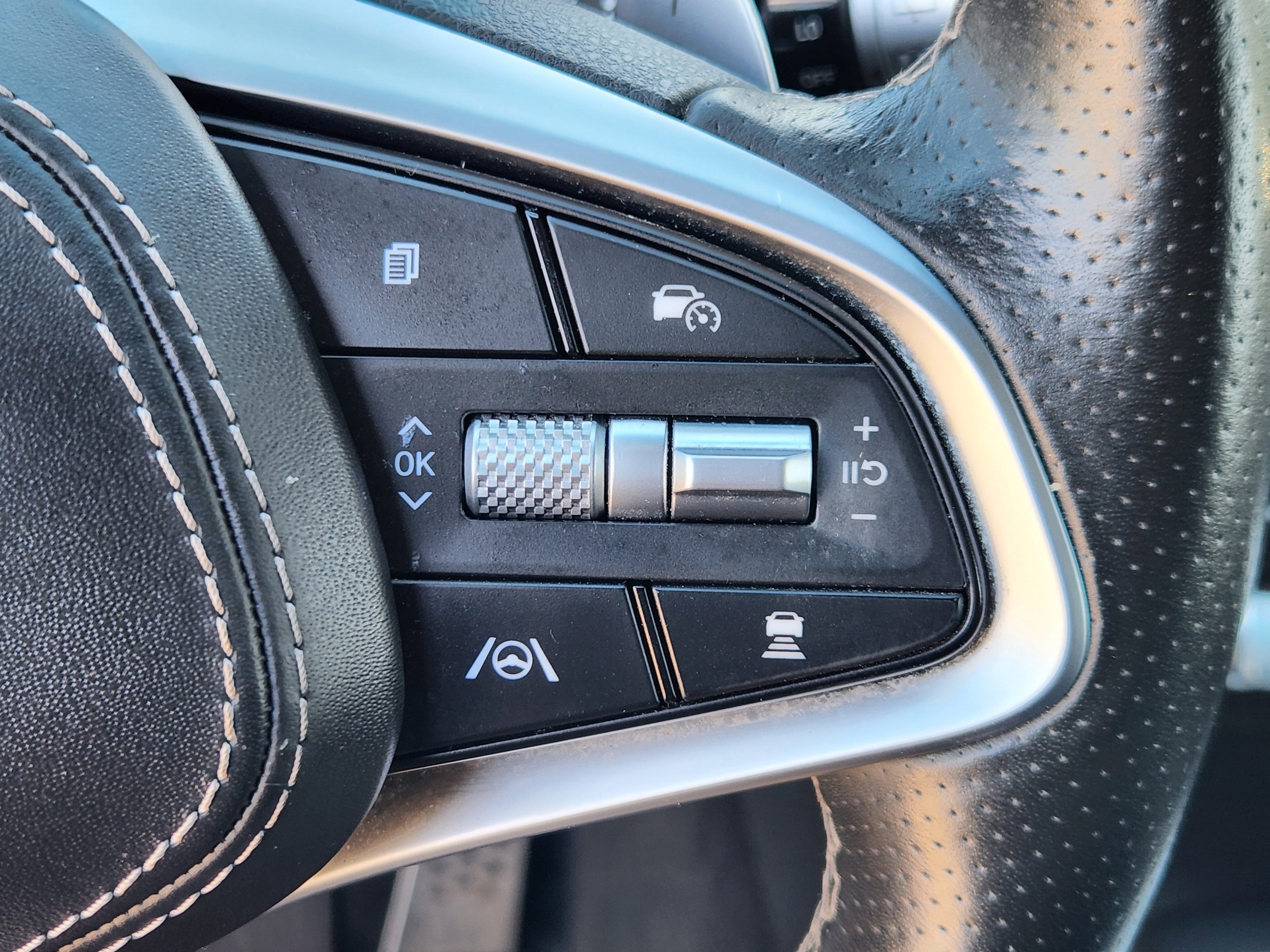 Used 2024 Genesis GV70 3.5T Sport image 26