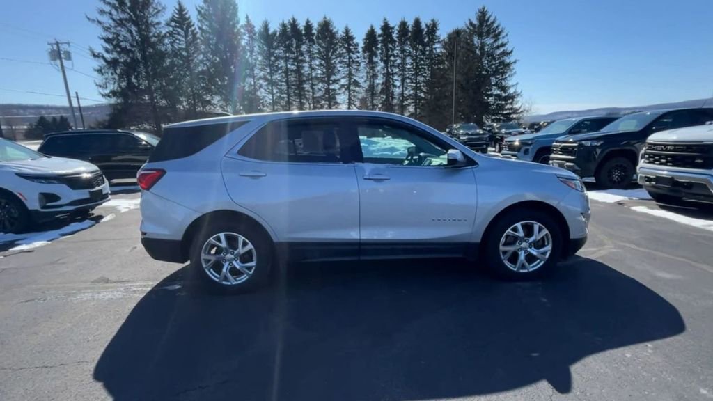 Used 2018 Chevrolet Equinox LT image 9