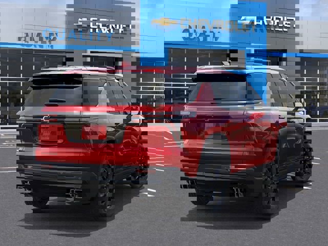 New 2026 Chevrolet Traverse LT w/ Midnight/Sport Edition FWD image 4