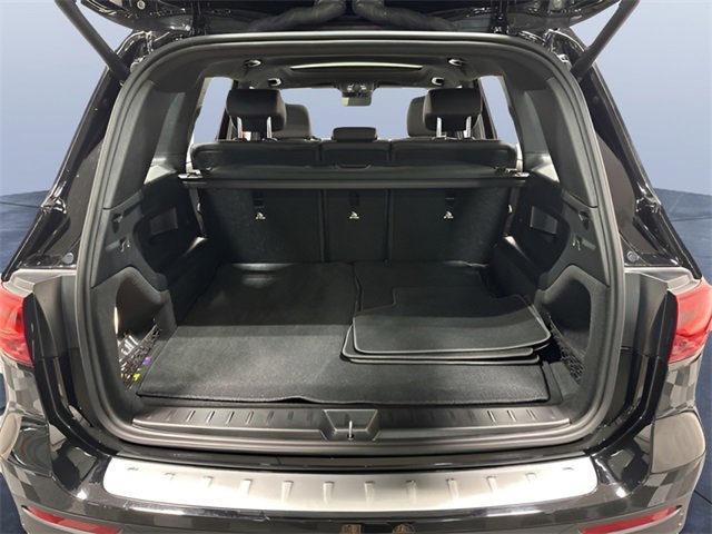 Used 2025 Mercedes-Benz GLB 35 AMG 4MATIC image 11