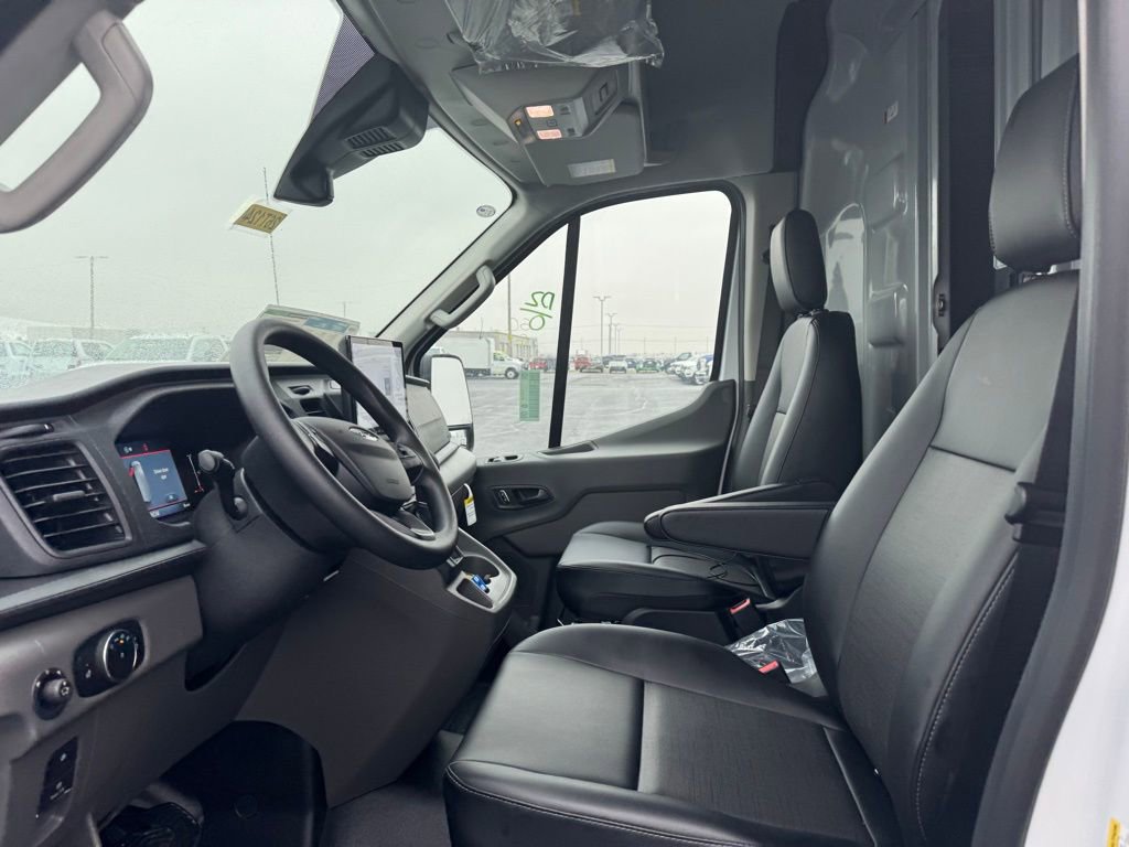 New 2026 Ford Transit 250 148 Medium Roof image 28