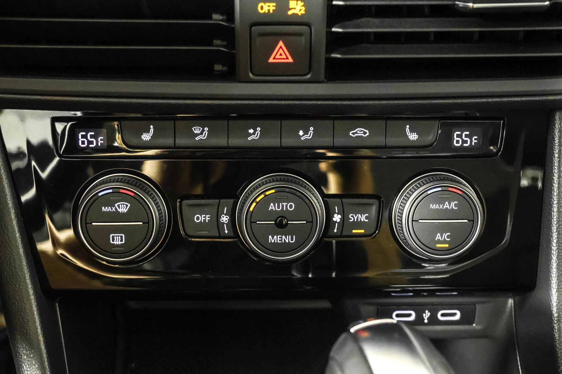 Used 2021 Volkswagen Jetta SE FWD image 30
