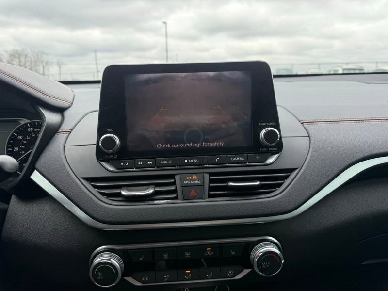 Used 2020 Nissan Altima 2.5 SR w/ Premium Package image 14