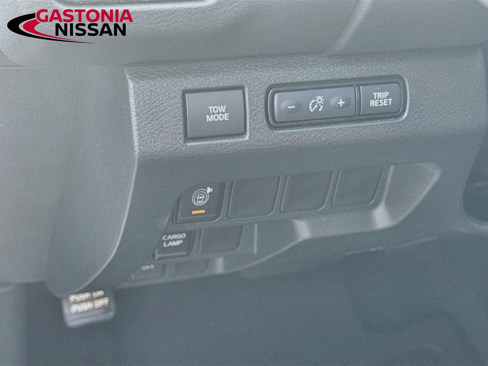 Used 2025 Nissan Frontier Pro-X RWD image 13