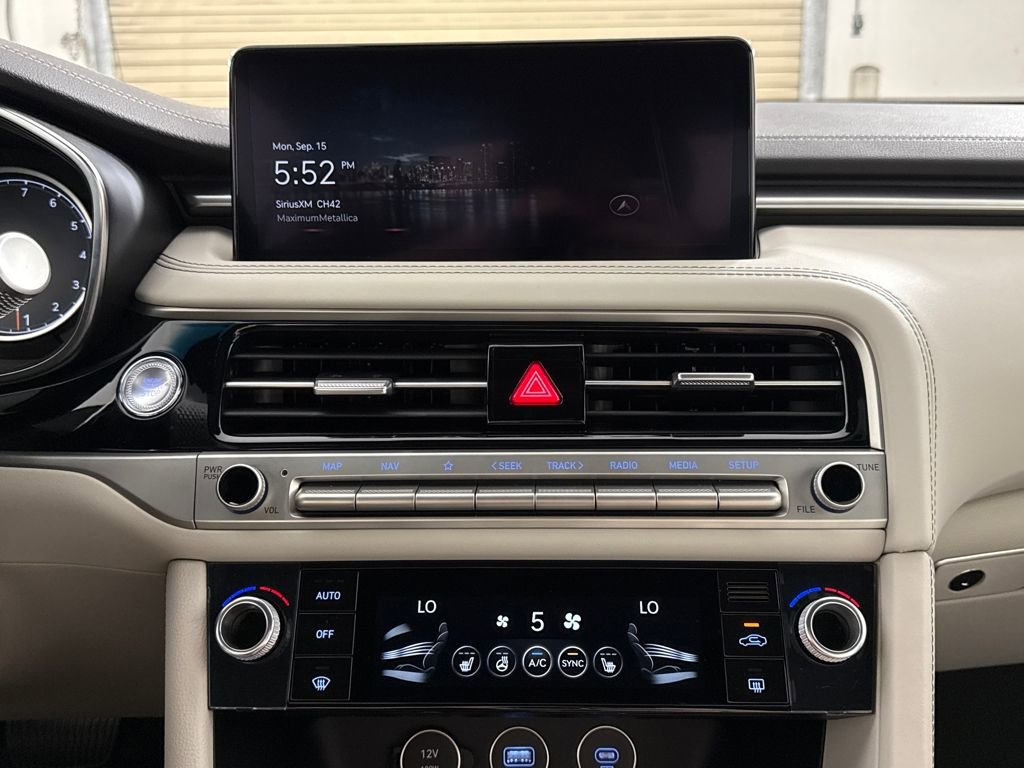 New 2025 Genesis G70 2.5T image 18