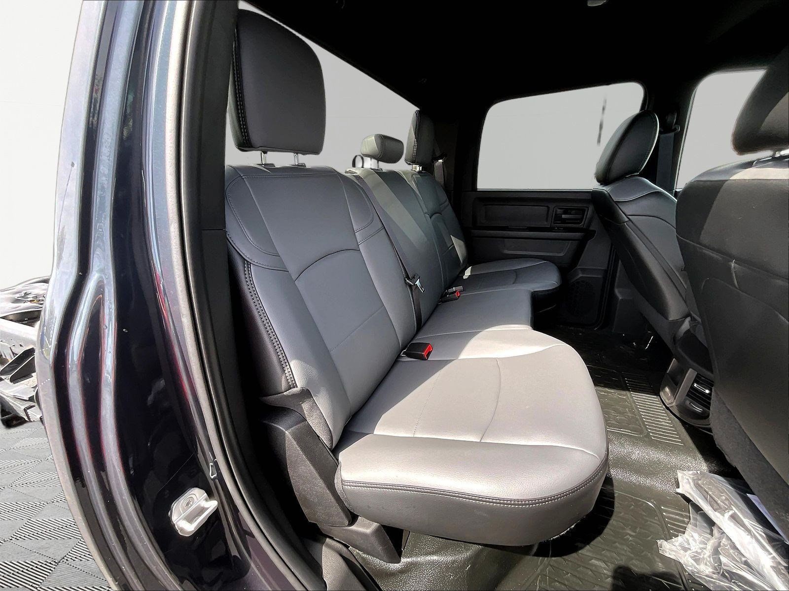 New 2026 RAM 5500 Tradesman w/ Chrome Appearance Group AWD/4WD image 19