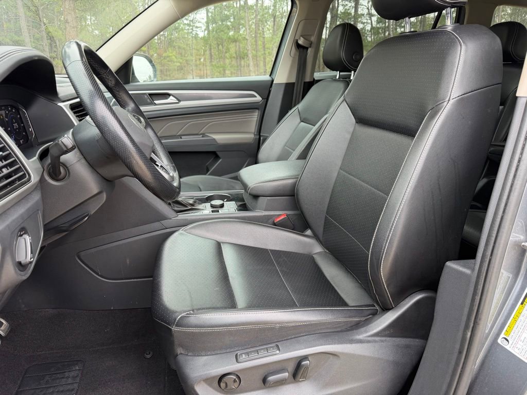 Used 2022 Volkswagen Atlas SEL R-Line image 10