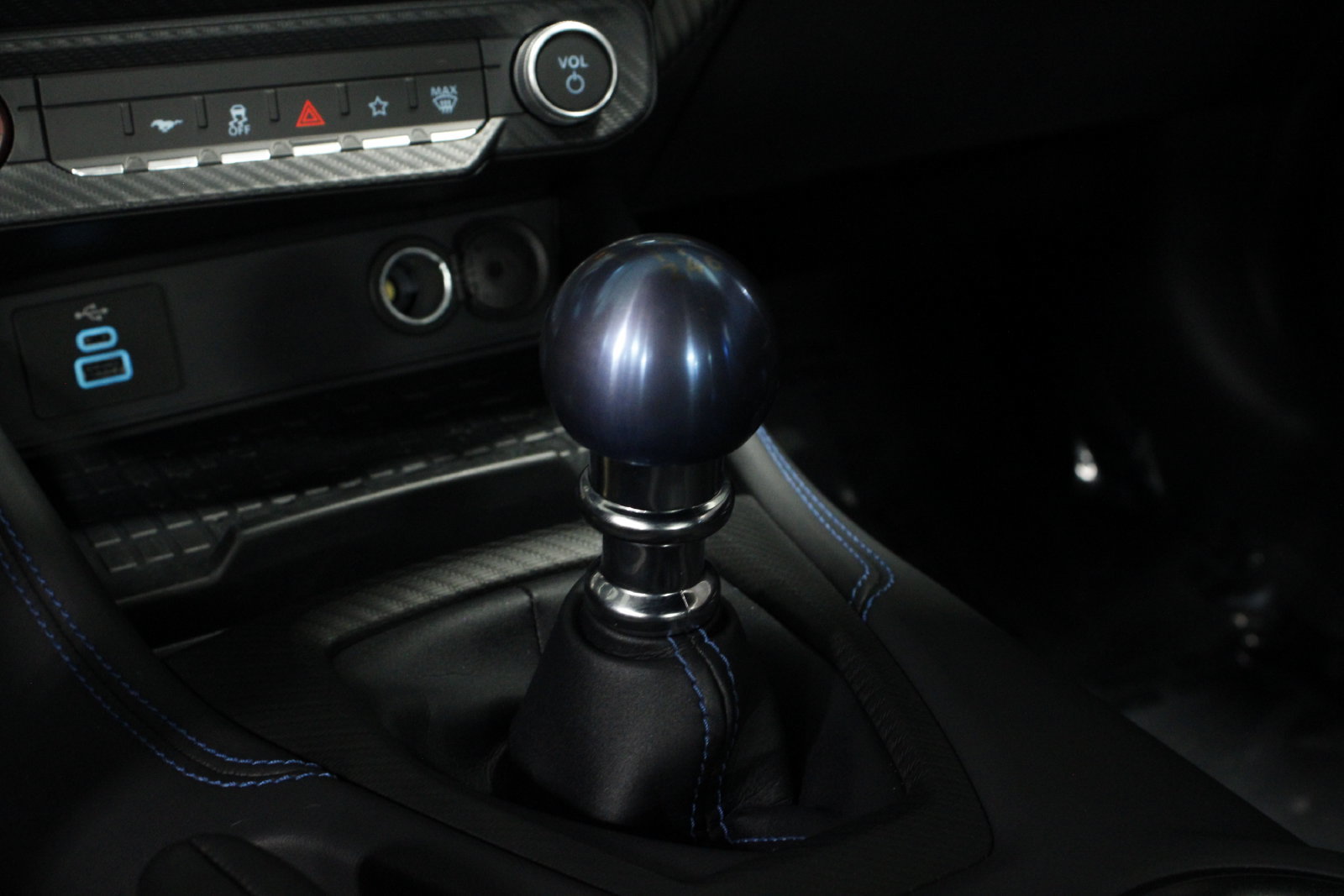 Used 2024 Ford Mustang Dark Horse RWD image 28