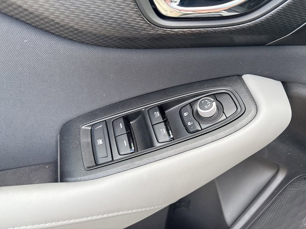 Certified 2025 Subaru Outback Premium image 29