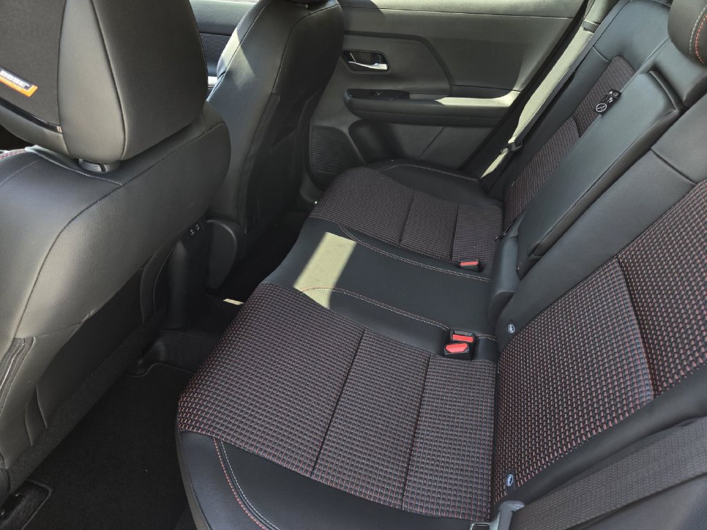 New 2026 Nissan Kicks SR w/ SR Premium Package FWD image 12