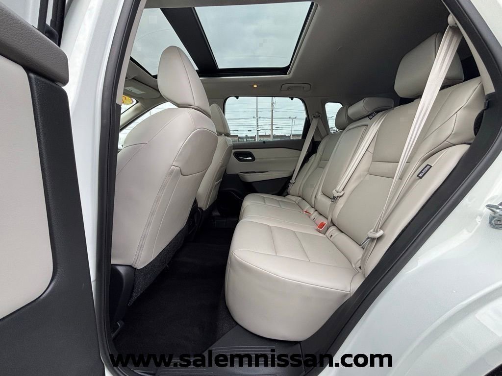 Certified 2023 Nissan Rogue SV w/ SV Premium B Package image 15
