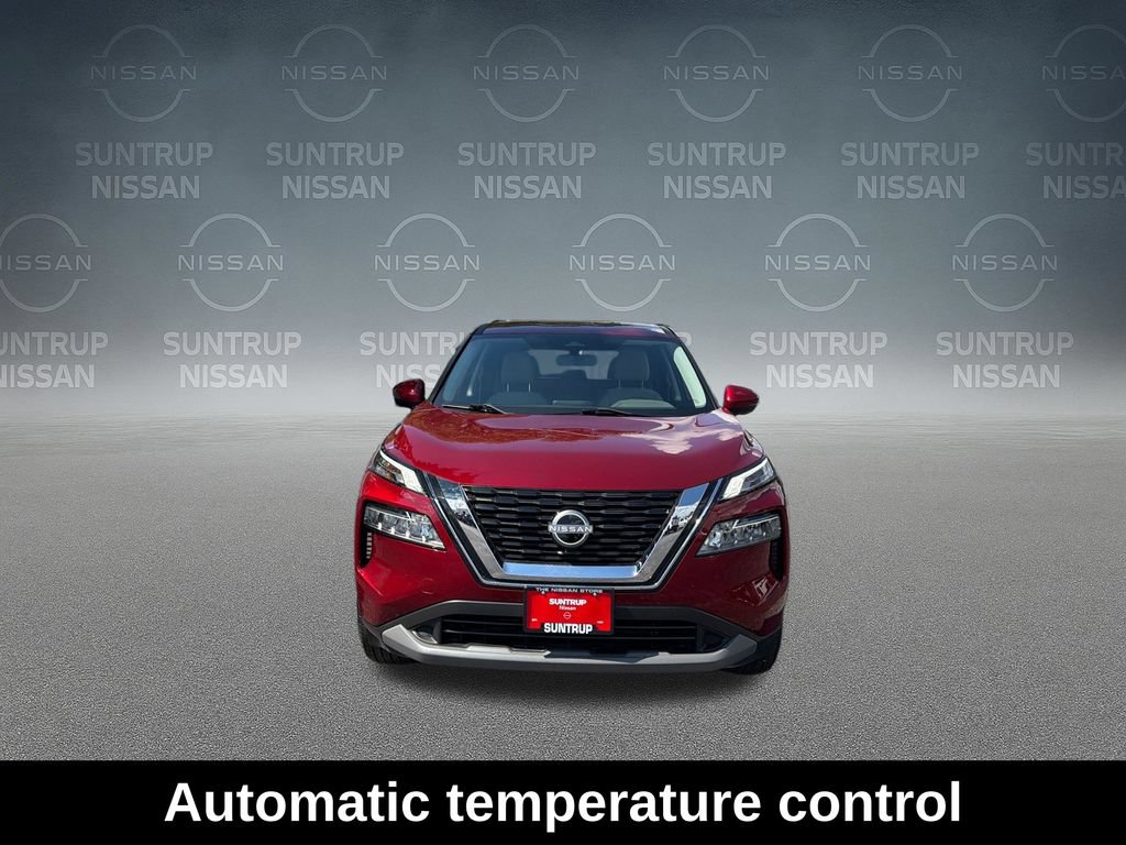 Used 2023 Nissan Rogue SV AWD/4WD image 10