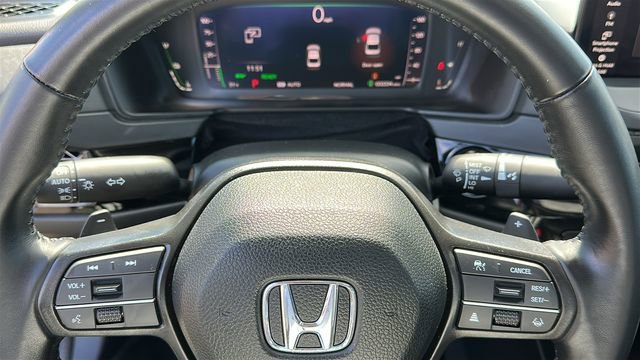 Used 2023 Honda Accord EX-L image 11