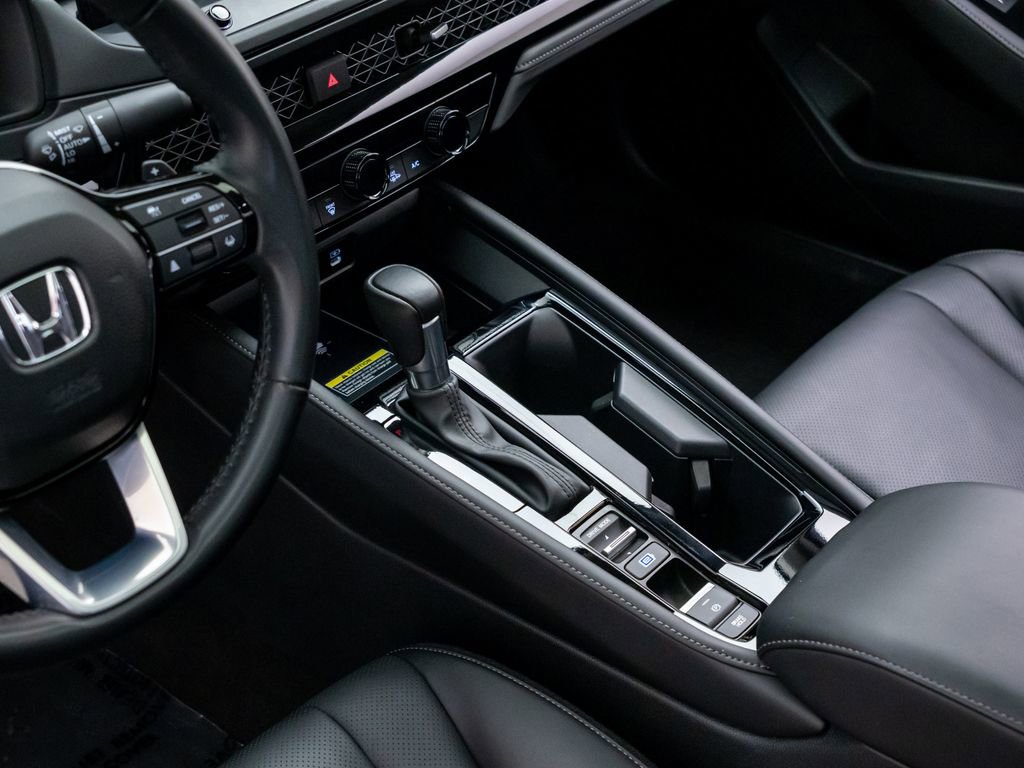 Used 2024 Honda Accord Touring image 14