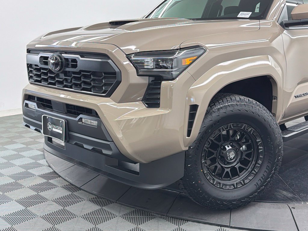 New 2026 Toyota Tacoma TRD Sport AWD/4WD image 3