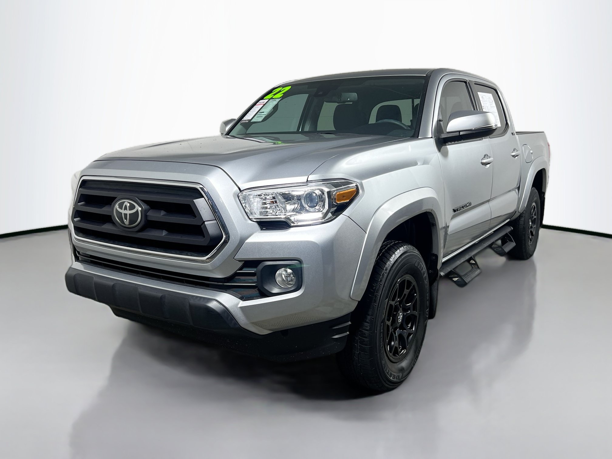Used 2022 Toyota Tacoma SR5 w/ Technology Package RWD image 9