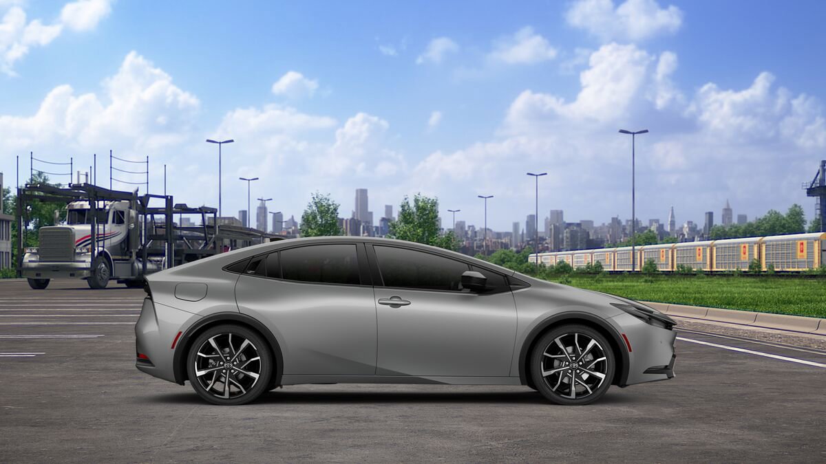 New 2026 Toyota Prius Plug-In Hybrid image 12