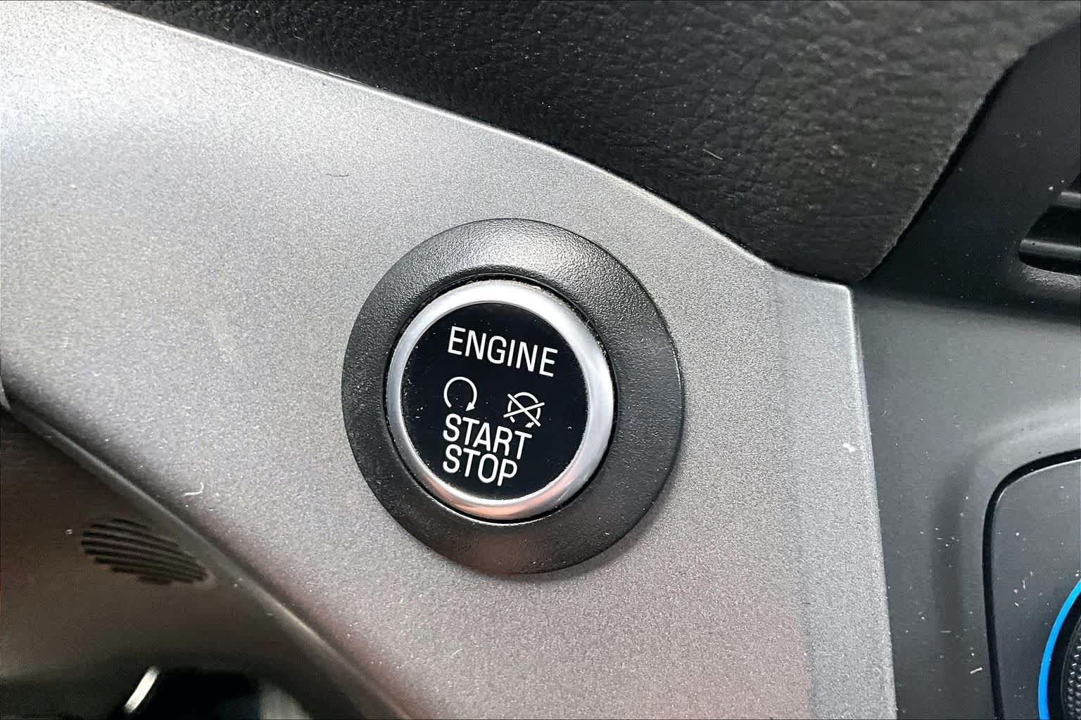 Used 2019 Ford Escape SEL FWD image 34