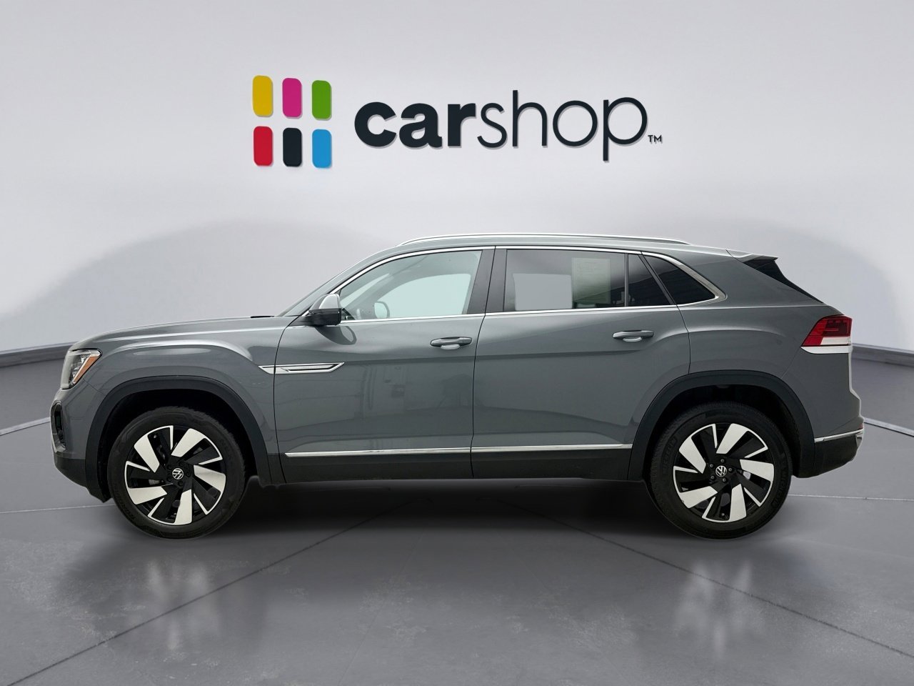 Used 2025 Volkswagen Atlas Cross Sport SEL image 2