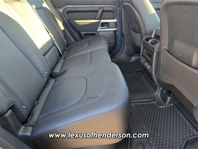 Used 2023 Land Rover Defender 110 SE image 16