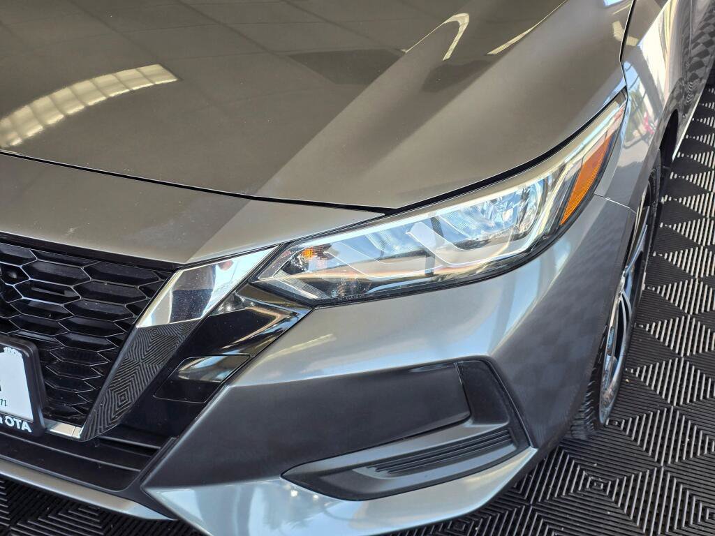 Used 2021 Nissan Sentra SV FWD image 9
