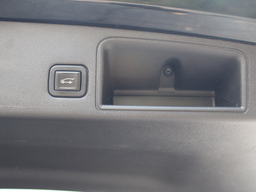 Certified 2022 GMC Terrain Denali w/ LPO, 'HIT The Road' Package image 39