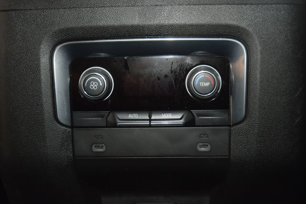 Used 2023 Chevrolet Tahoe LT AWD/4WD image 43
