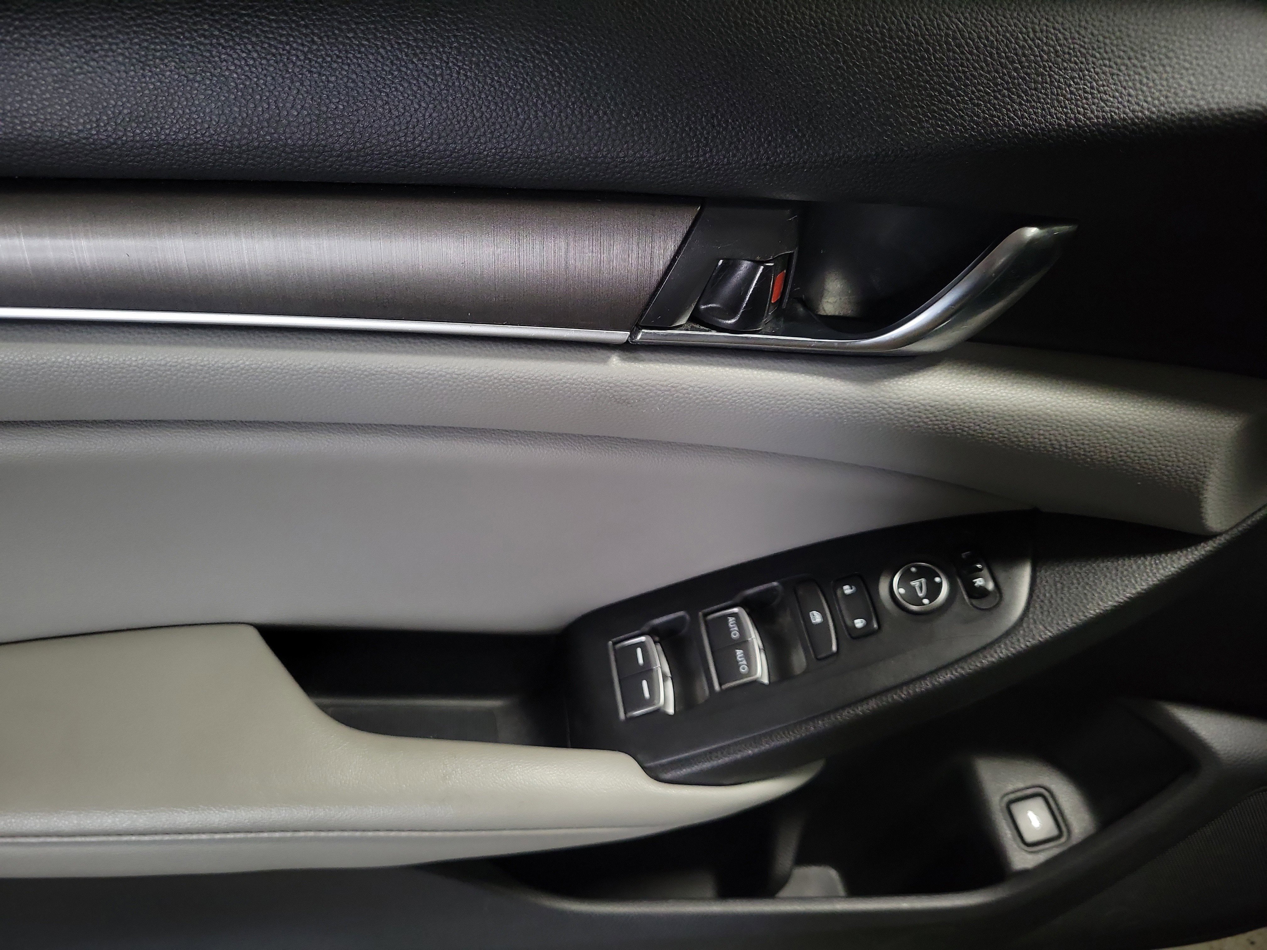 Used 2020 Honda Accord LX image 19