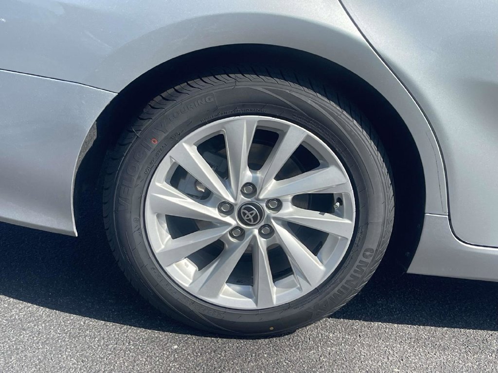 Used 2022 Toyota Camry LE FWD image 8