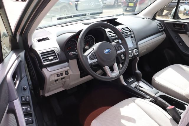 Used 2018 Subaru Forester 2.5i Premium w/ All-Weather Package image 9