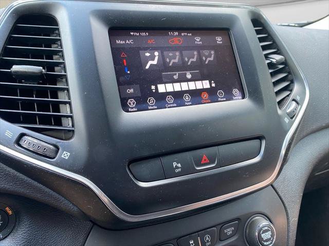 Certified 2020 Jeep Cherokee Latitude Plus w/ Cold Weather Group AWD/4WD image 35