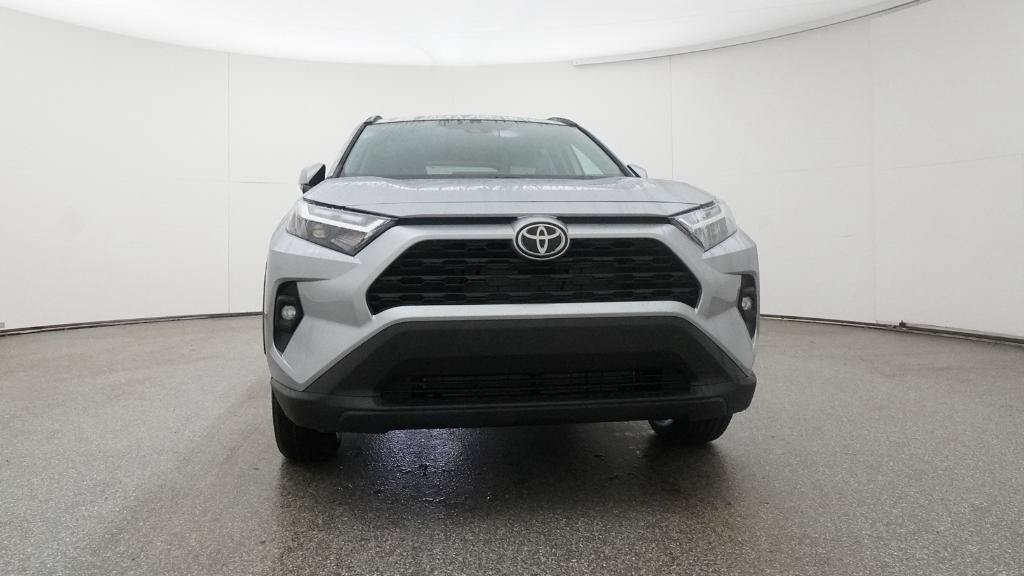 New 2025 Toyota RAV4 XLE Premium w/ Weather Package AWD/4WD image 18