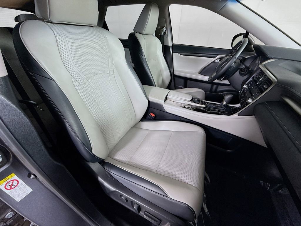 Used 2019 Lexus RX 350L FWD w/ Accessory Package image 36