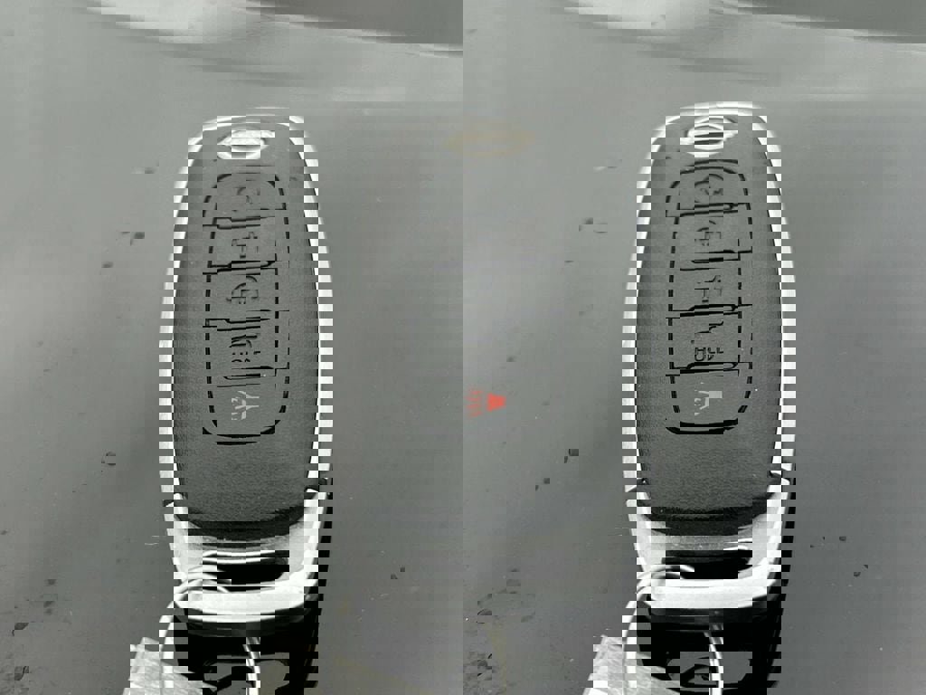 Certified 2023 Nissan Rogue SV w/ SV Premium B Package AWD/4WD image 10